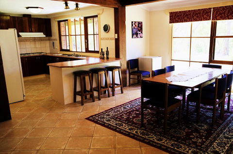 Boobook Manor - Accommodation Asia 3