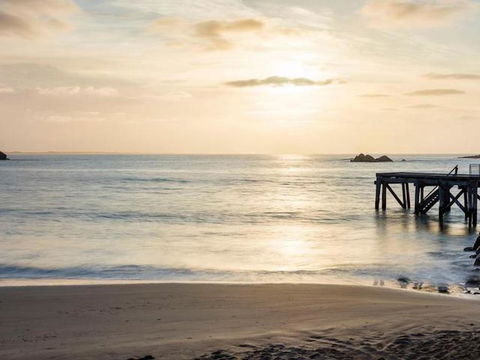 Boomer Beach Retreat - Pet-Friendly - WiFi - Accommodation Asia 3