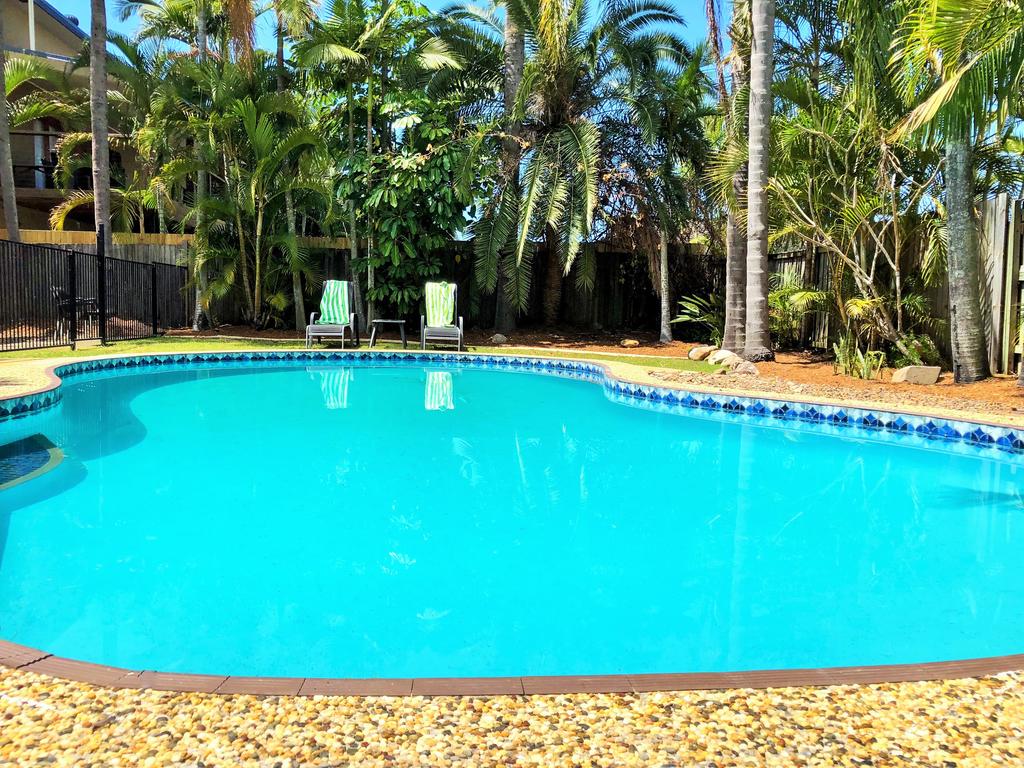 Benowa QLD Accommodation Asia