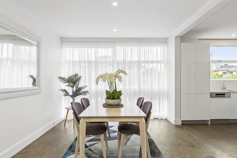 BOUTIQUE STAYS - Brighton By Sea - Accommodation Asia 3