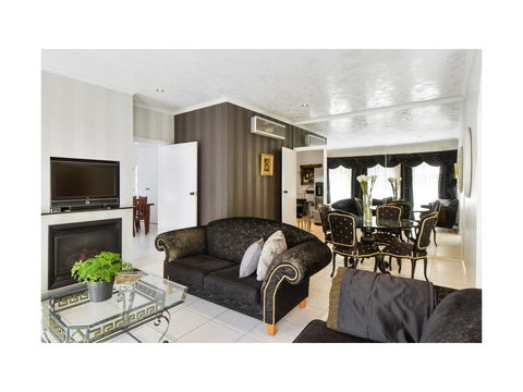 Boutique Stays - Brighton Rose - Accommodation Asia 2