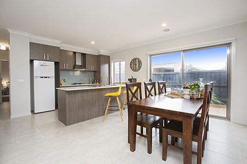 BOUTIQUE STAYS - Carinya - Accommodation Asia 3