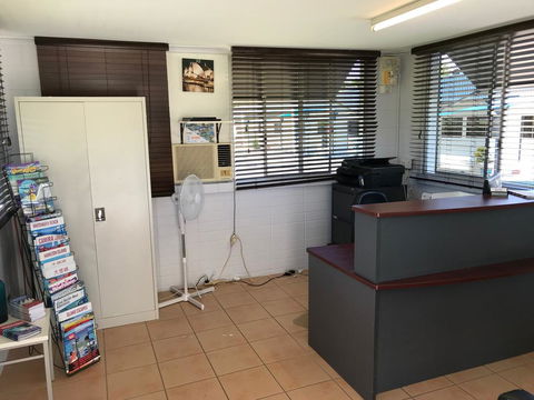 Bowen Arrow Motel - Accommodation Asia 2