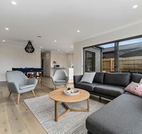 Brand New and Beautiful - Rosebud Holiday Home - Accommodation Asia