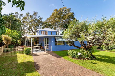 Bribie Beach House, Waterfront Directly Across The Road - Solander Esp, Banksia Beach - Accommodation Asia 0