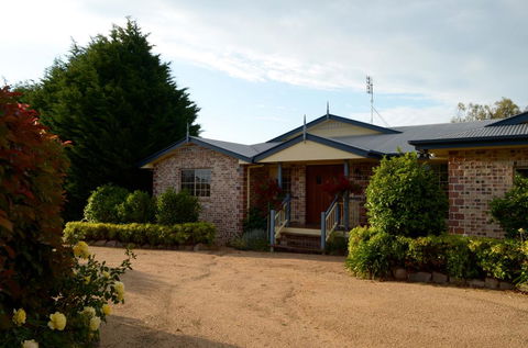 Brick Creek House - Accommodation Asia 0