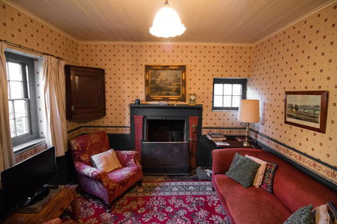 Brickendon - Accommodation Asia 2