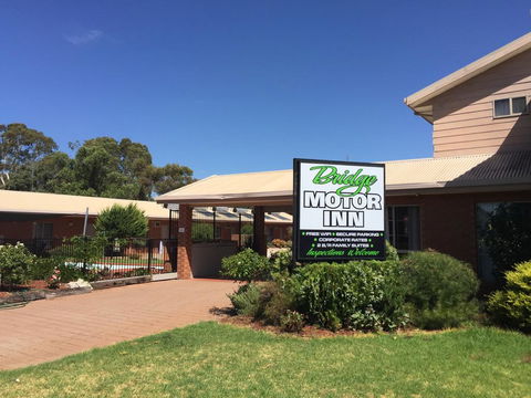 Bridge Motor Inn Tocumwal - Accommodation Asia 0