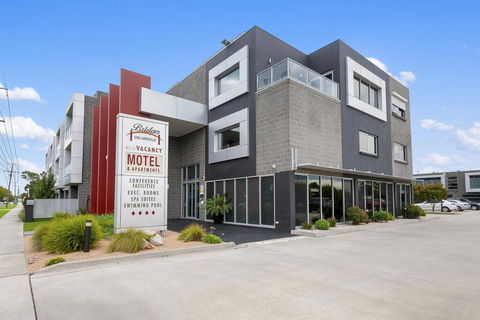Bridges On Argyle - Accommodation Guide 0