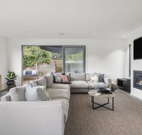 Bridgewater Luxury family retreat close to the beach - Accommodation China