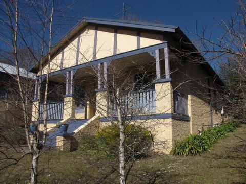 Brigalow Cottage - Accommodation Asia 0