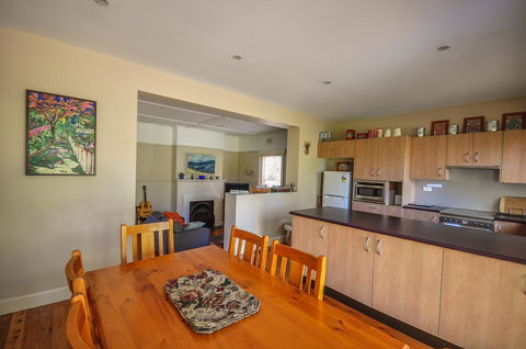 Brigalow Cottage - Accommodation Asia 3
