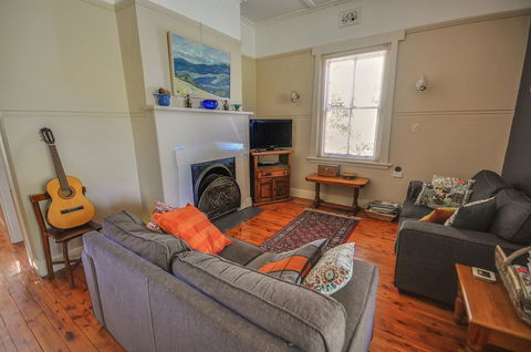 Brigalow Cottage - Accommodation Asia 1