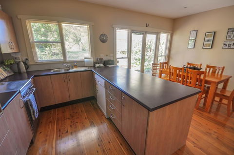 Brigalow Cottage - Accommodation Asia 2