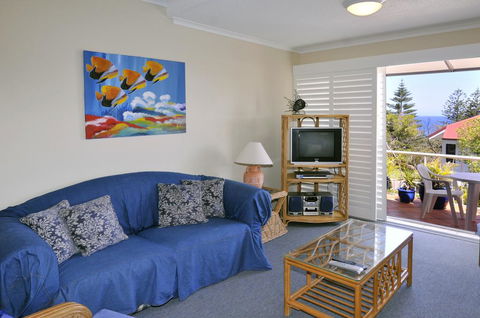 Bright & Comfortable In Quiet Location - Accommodation Asia 2