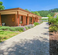 Bright Country Home - Accommodation Guide