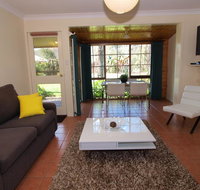 Bright Highland Valley Cottages - Accommodation Guide