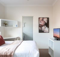 Bright Studio Steps from Westmead Hospital - Accommodation Asia