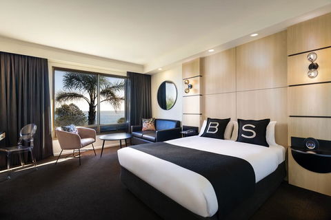 Brighton Savoy Hotel - Accommodation Guide 2