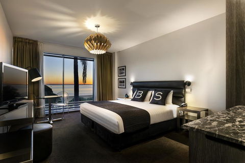 Brighton Savoy Hotel - Accommodation Guide 1
