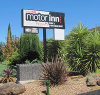 Bristol Hill Motor Inn  Peppa's Licensed Restaurant - Accommodation Asia