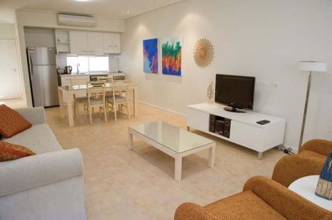 Broadwater Mariner Resort - Accommodation Asia 1