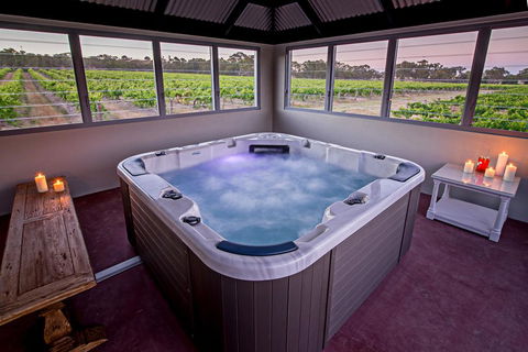 Brockenchack Vineyard Bed & Breakfast - Accommodation Asia 3