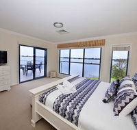Brookwater- Waterfront on Lake Mulwala - Accommodation Asia