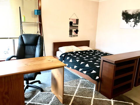 Budget Clayton Homestay - Accommodation Asia 2