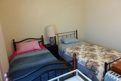 Budget In Goulburn - Accommodation Asia 1