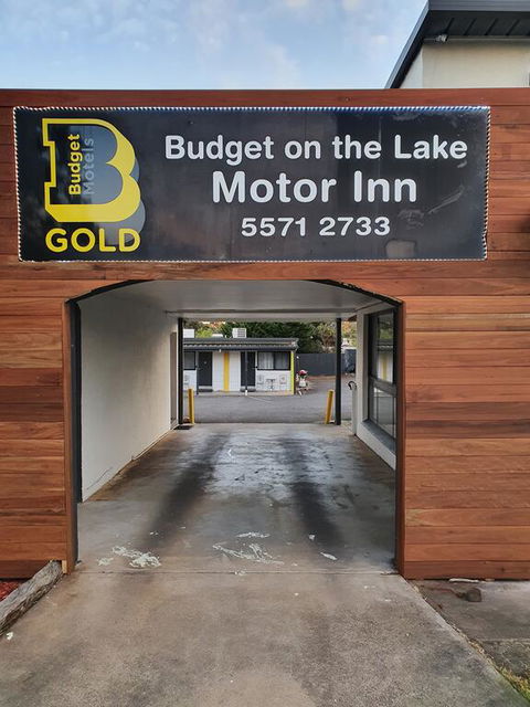 Budget On The Lake - Accommodation Asia 1