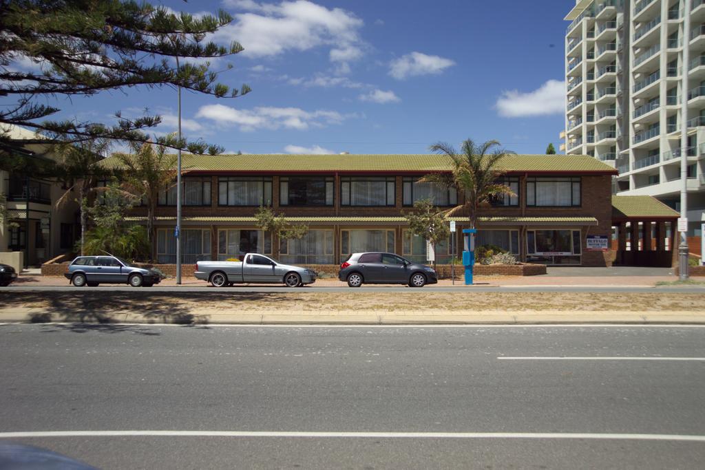 Glenelg SA Accommodation Guide