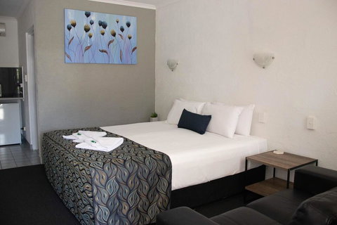 Bundaberg Spanish Motor Inn - Accommodation Asia 1