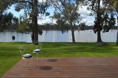 Bundalong Waterfront- 28 Graham Ave, Bundalong - Accommodation Asia 0