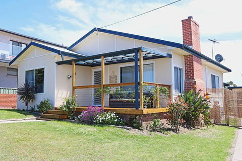 Bungo Beach House - Pet Friendly Home - Accommodation Asia 1
