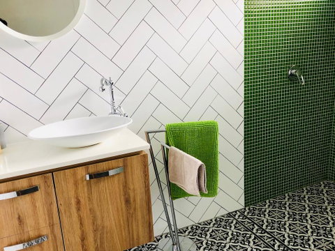 Burrows Apartment - Accommodation Guide 1