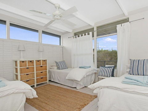 By The Sea - SPECIAL OFFER 3 FOR 2 - Accommodation Asia 3