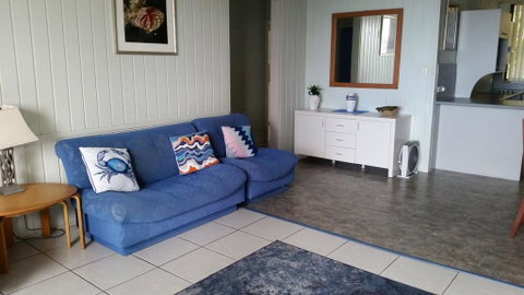 By The Sea Unit 3, 13 Esplanade, Kings Beach - Accommodation Guide 2