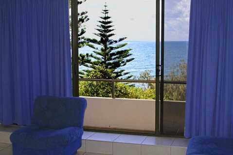 By The Sea Unit 3, 13 Esplanade, Kings Beach - Accommodation Guide 0