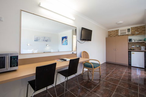 Caboolture Motel - Accommodation Asia 3