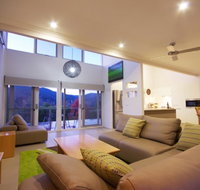 Cadence at Bright - Luxury accommodation - Accommodation Guide