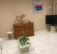 Cairnlea St Albans Townhouse - Accommodation Guide