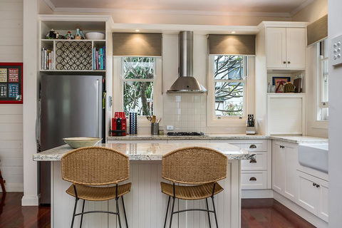 Caledonia House - Accommodation Asia 2