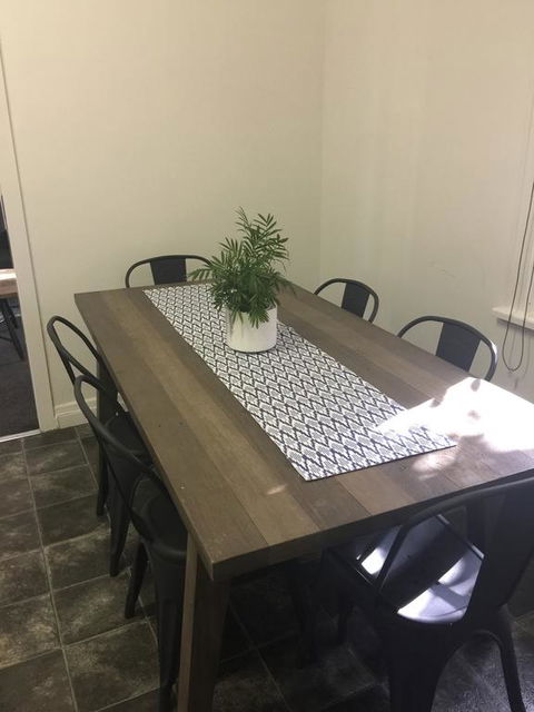 Caledonian Hotel Motel - Accommodation Asia 0