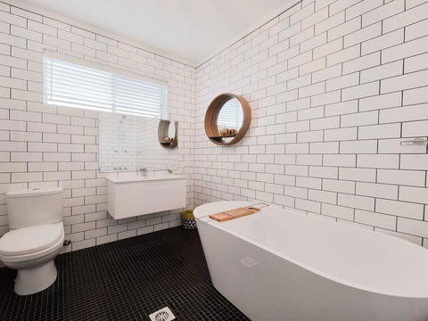Callala Dreaming - Mid Century Beach House - Accommodation Asia 1