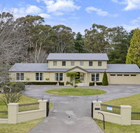 Camelot - superbly proportioned and ideally located - Accommodation Asia