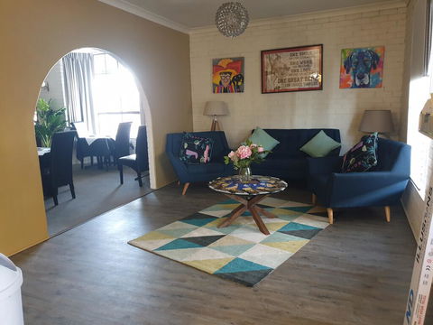 Cameo Inn Motel - Accommodation Asia 1