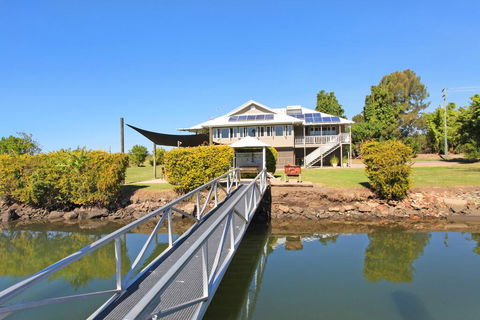 Campbell 7 - Large Queenslander On Maroochy River - Accommodation Asia 0