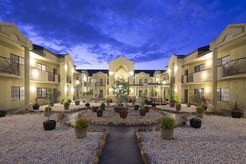 Canberra Parklands Central Apartment Hotel - Accommodation Asia 1