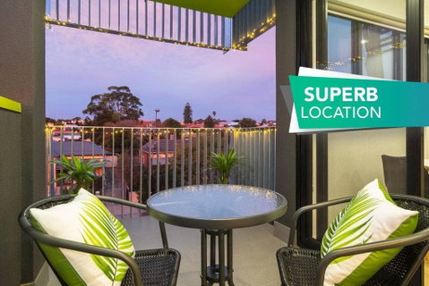 Canopy @ 44-Minutes From The CBD, Train And Cafes - Wifi - Nespresso - Amenities - Accommodation Guide 0